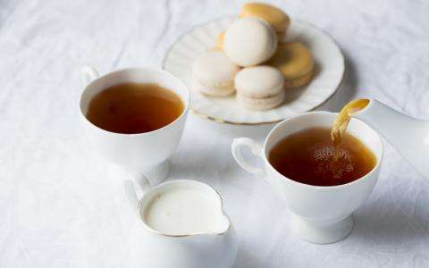 Discover the best Parisian Tea Time locations!