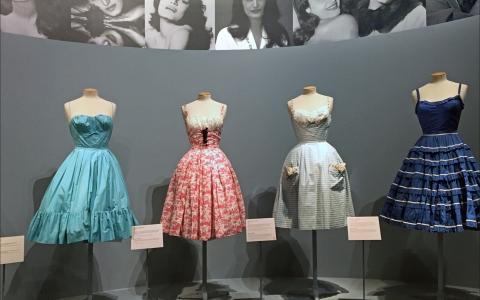 Découvrez la garde-robe de Dalida et la Tour Saint-Jacques à Paris